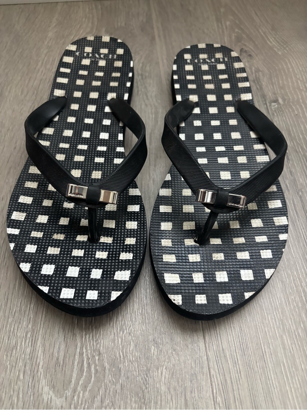 Coach Black & White Checkered Flip Flop Sandals with Silver Accents- Size 8